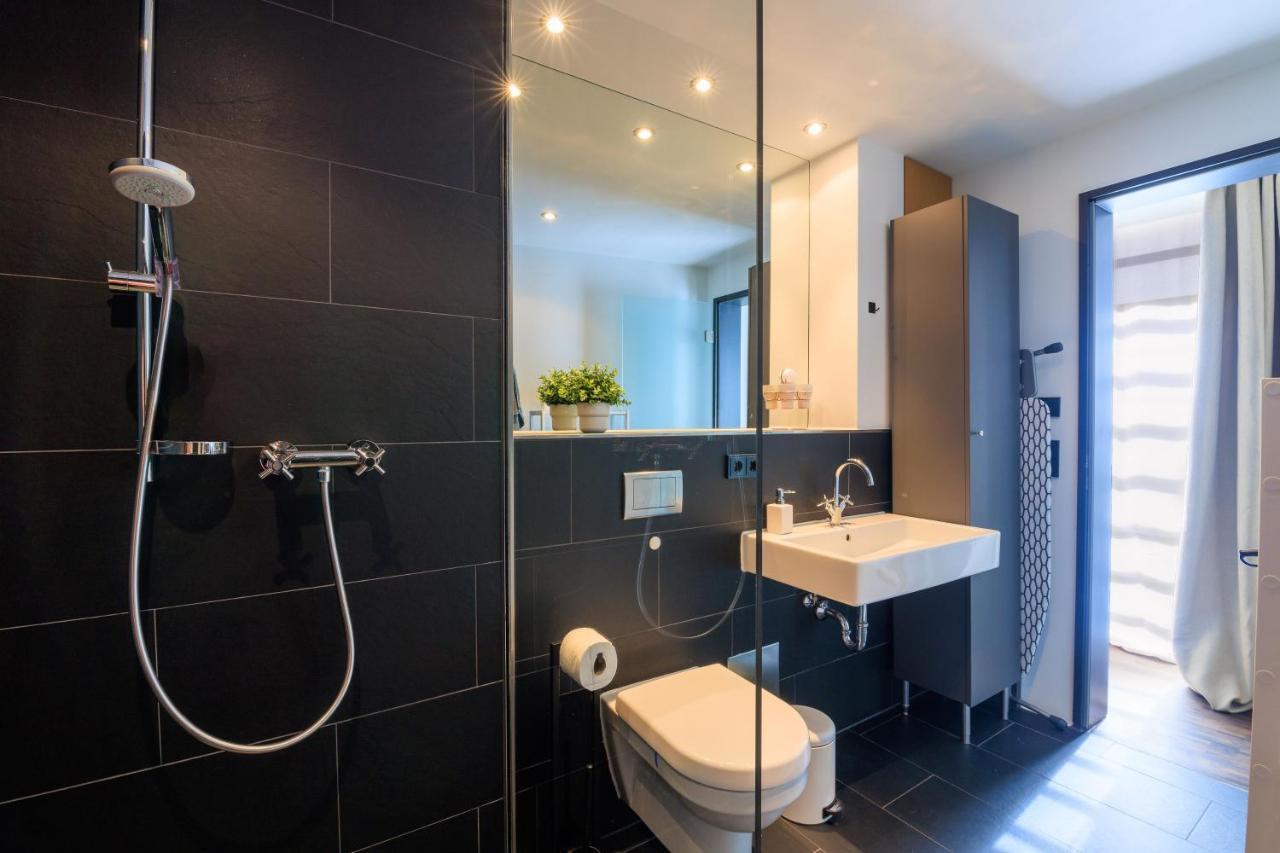 Global Living - Design Apartment I Rathausplatz I Beamer I Ac I Kitchen I Augsburg Dış mekan fotoğraf